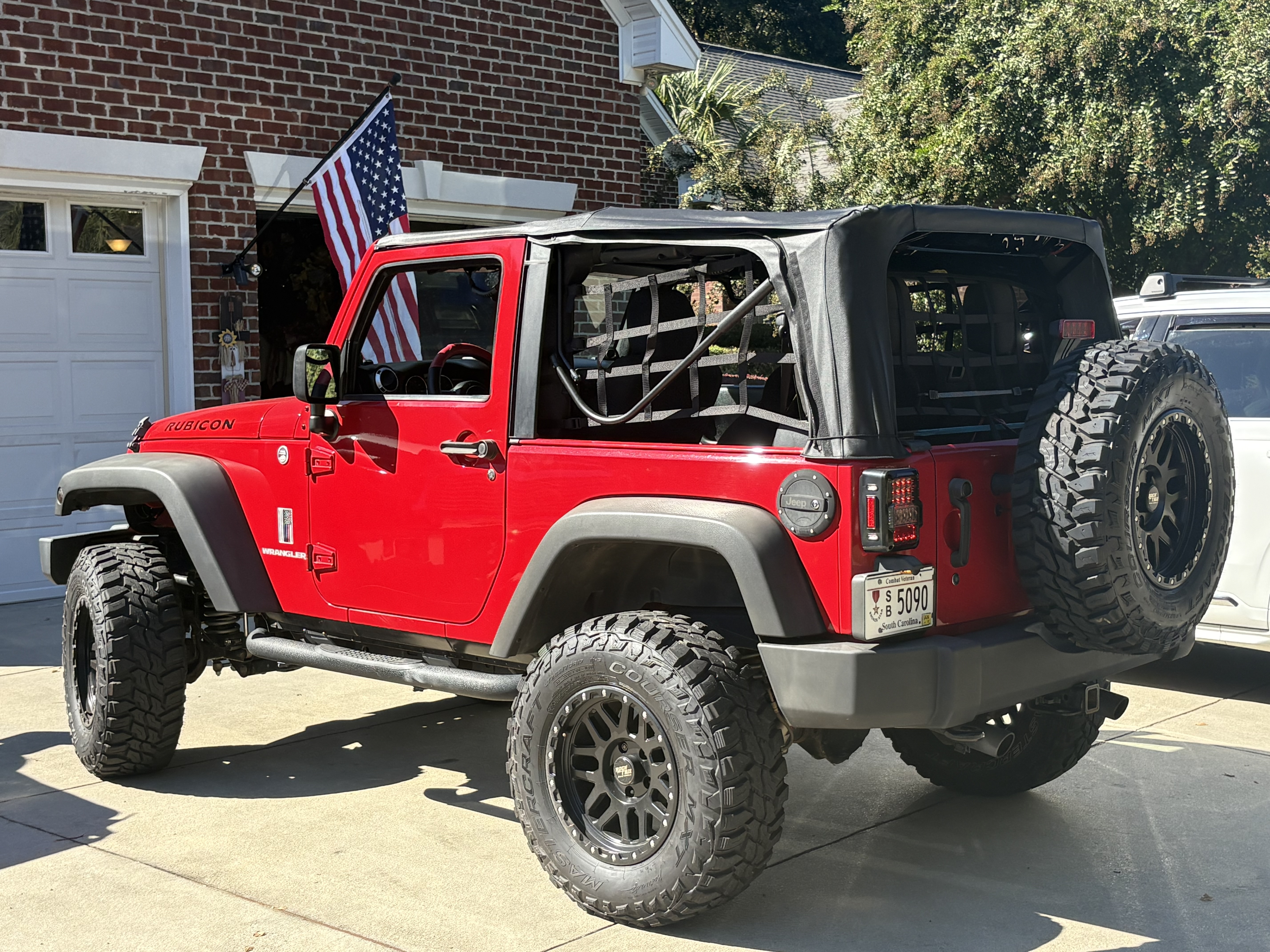 Used 2012 Jeep Wrangler Rubicon w/ PWR Convenience Group AWD/4WD image 4