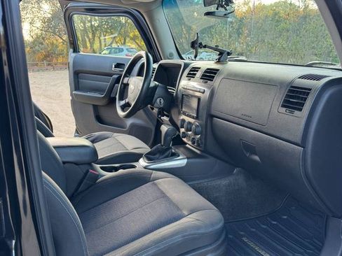 Used 2006 HUMMER H3 image 15