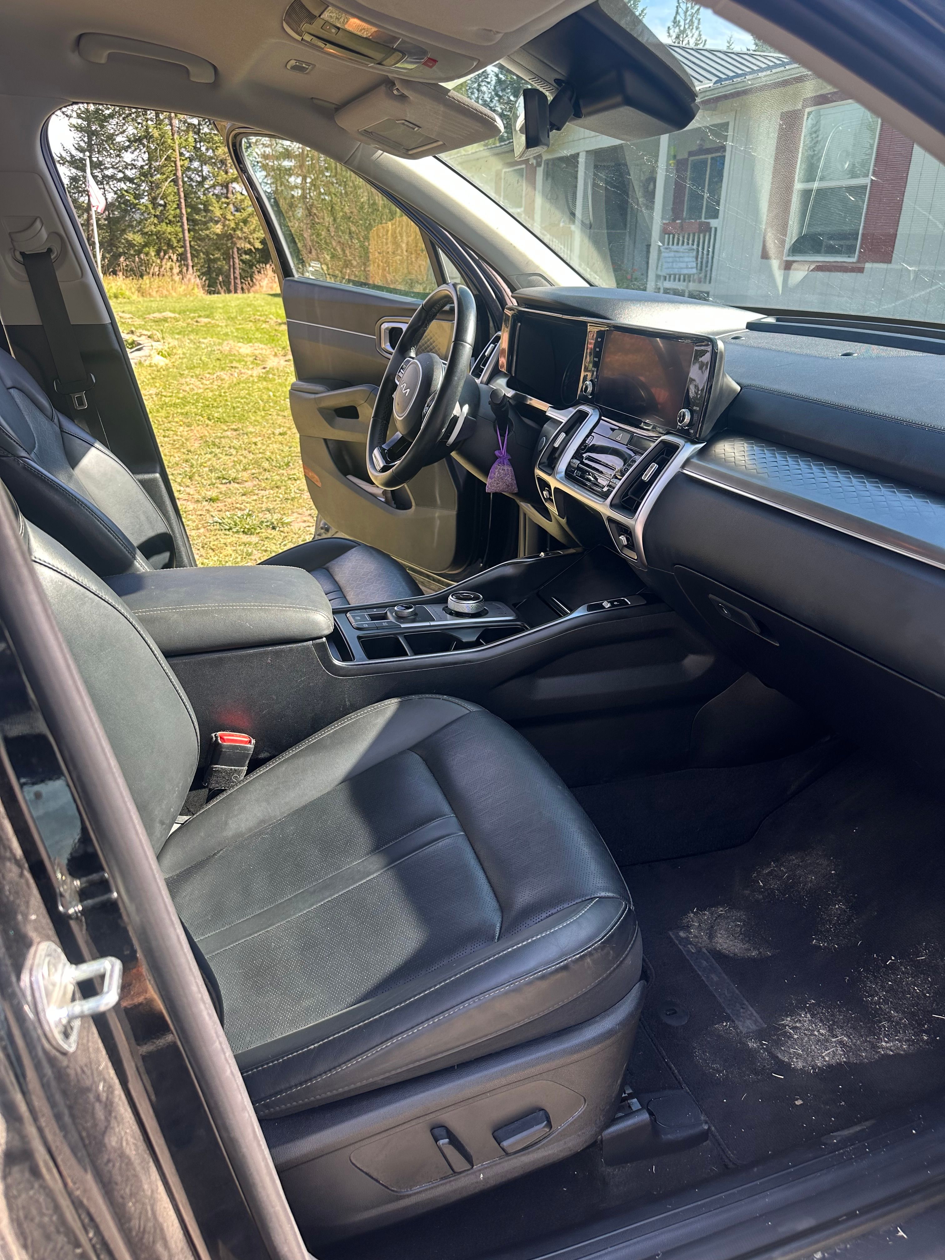 Used 2024 Kia Sorento EX AWD/4WD image 15
