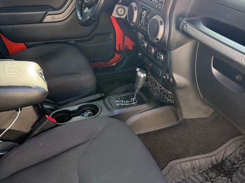 Used 2015 Jeep Wrangler Unlimited Sport w/ Quick Order Package 24S image 13