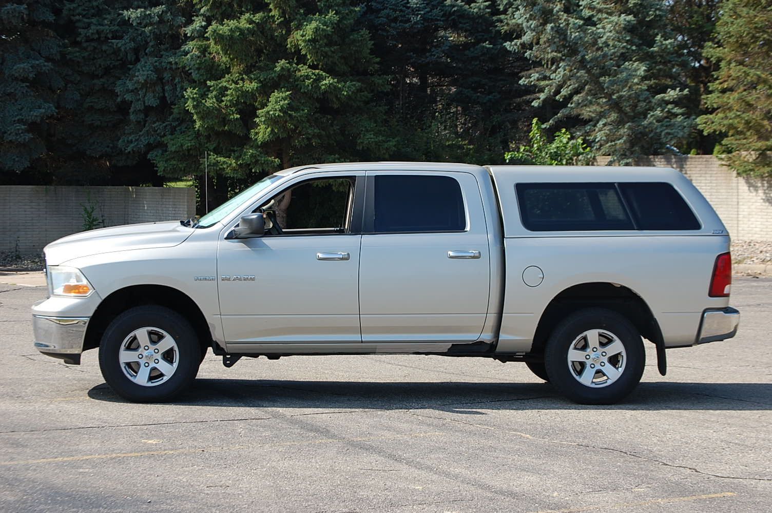 Used 2009 Dodge Ram 1500 Truck SLT w/ Remote Start & Security Group AWD/4WD image 4