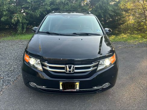 Used 2015 Honda Odyssey Touring Elite image 2
