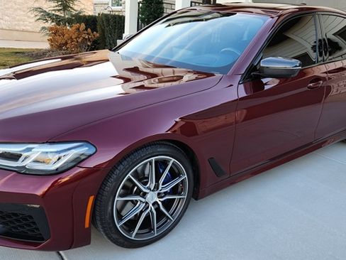 Used 2022 BMW M550i xDrive w/ Dynamic Handling Package image 1