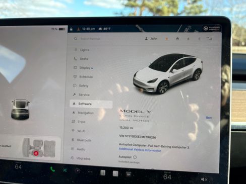 Used 2021 Tesla Model Y Long Range image 21