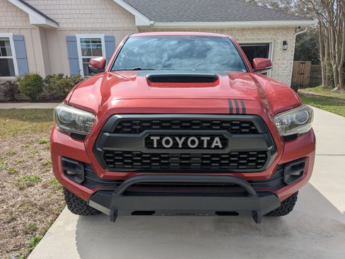 Used 2017 Toyota Tacoma TRD Pro image 5