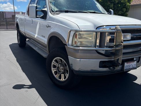 Used 2006 Ford F350 King Ranch image 11