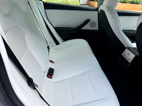 Used 2025 Tesla Model 3 Long Range RWD image 19