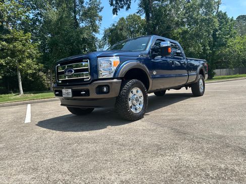 Used 2016 Ford F350 King Ranch w/ FX4 Off-Road Package AWD/4WD image 2