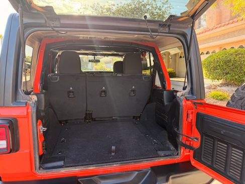 Used 2023 Jeep Wrangler Unlimited Sport w/ Xtreme 35 Tire Package AWD/4WD image 15