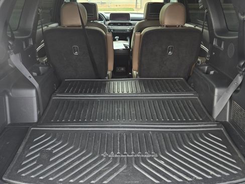 Used 2022 Kia Telluride SX w/ SX Prestige Package image 27