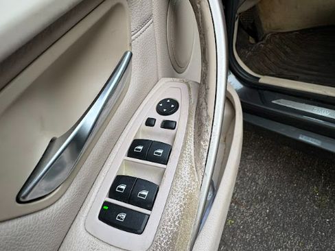 Used 2012 BMW 328i Sedan RWD image 12