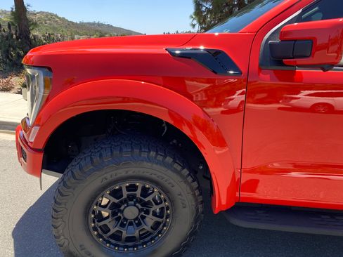 Used 2022 Ford F150 Raptor w/ Equipment Group 801A High AWD/4WD image 8