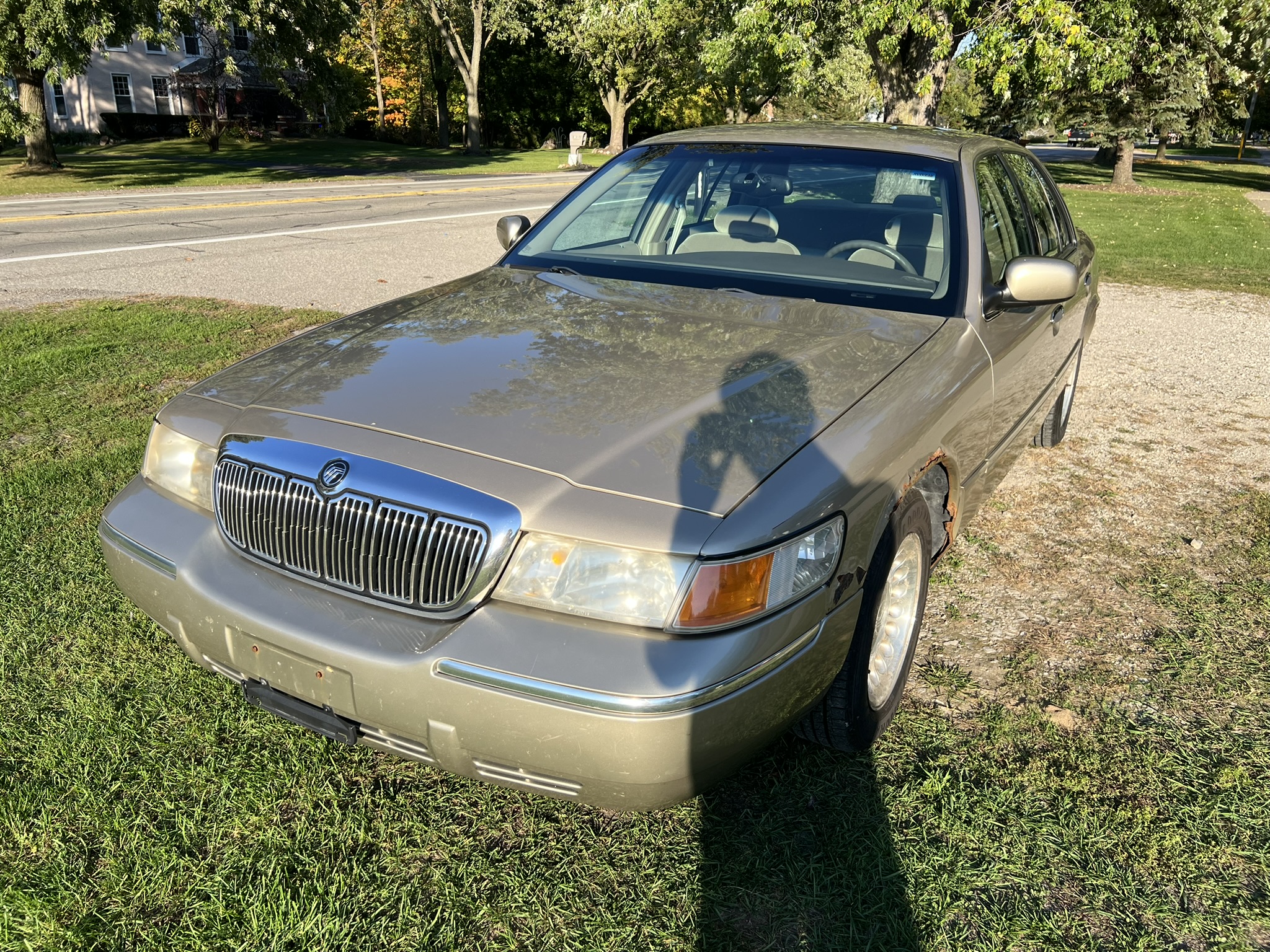 Used 1999 Mercury Grand Marquis LS RWD image 5