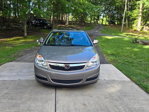 Used 2007 Saturn Aura XE w/ Advanced Audio Pkg FWD image 1