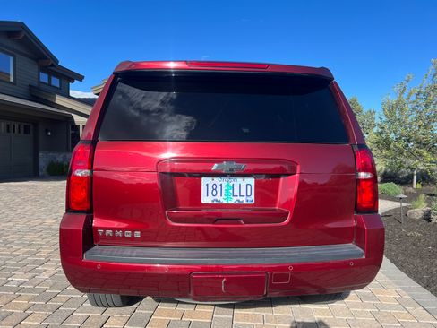 Used 2018 Chevrolet Tahoe LT w/ Luxury Package AWD/4WD image 11