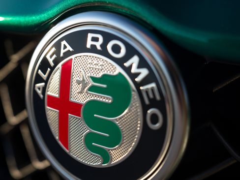 Used 2024 Alfa Romeo Giulia Quadrifoglio image 23