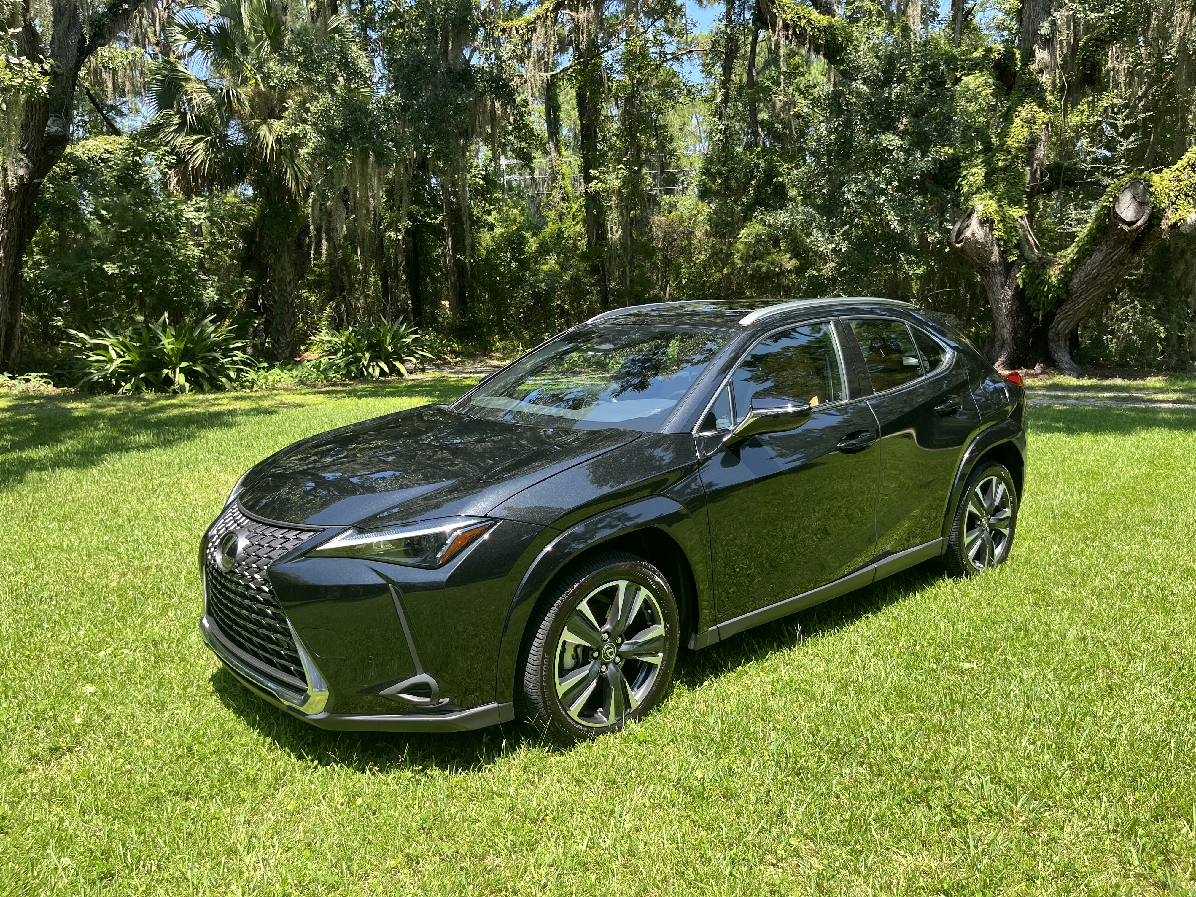 Used 2025 Lexus UX 300h FWD w/ Accessory Package (Z1) image 1