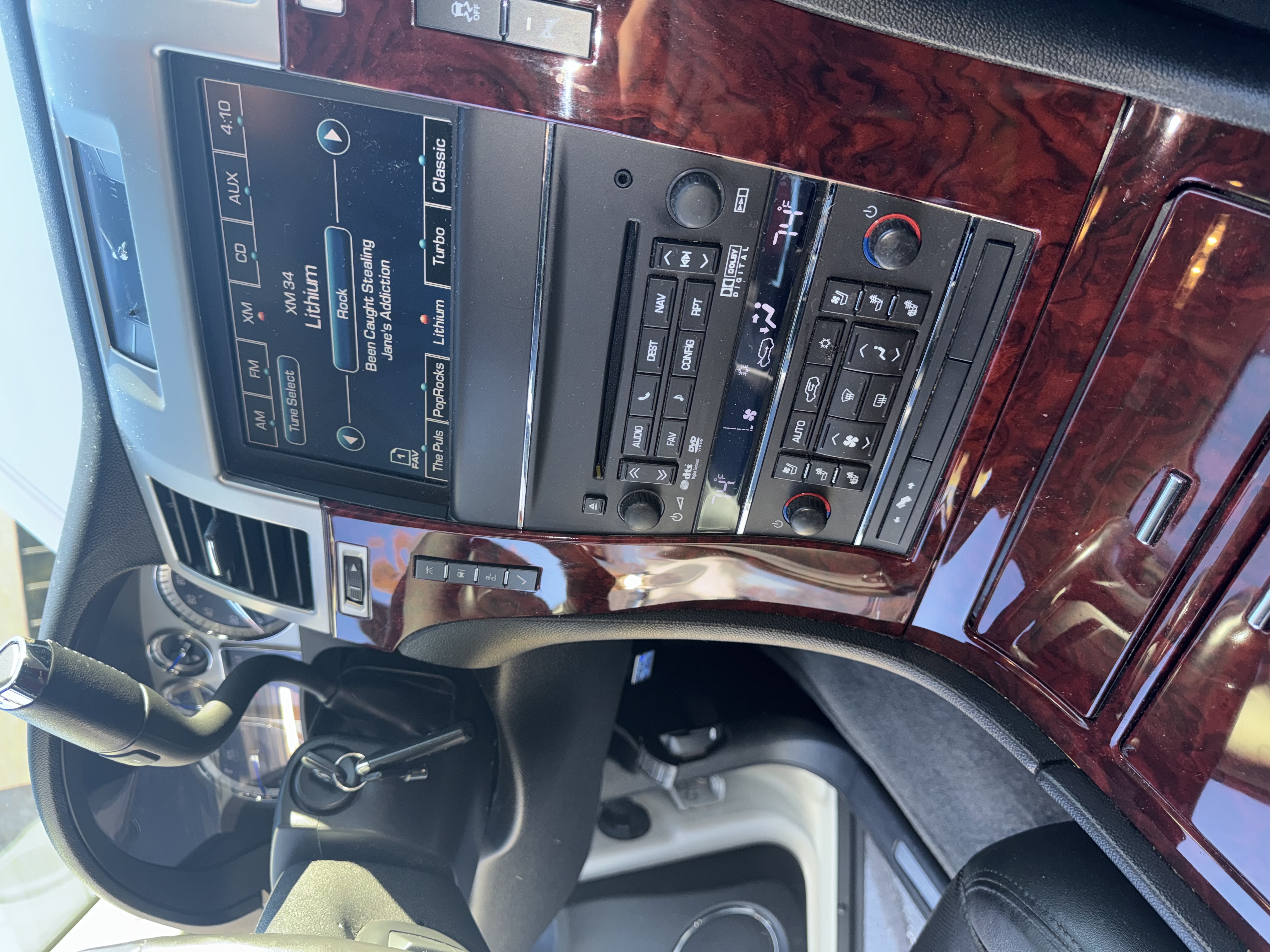 Used 2012 Cadillac Escalade EXT Luxury AWD/4WD image 15