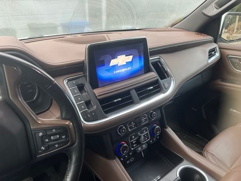 Used 2021 Chevrolet Suburban High Country image 17