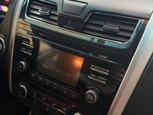 Used 2015 Nissan Altima 2.5 S w/ Special Edition Package image 18