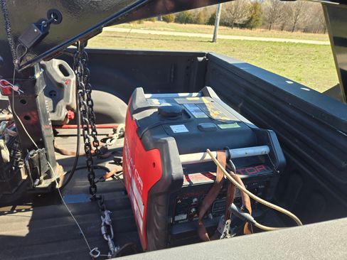 Used 2020 RAM 2500 Tradesman w/ Chrome Appearance Group image 11