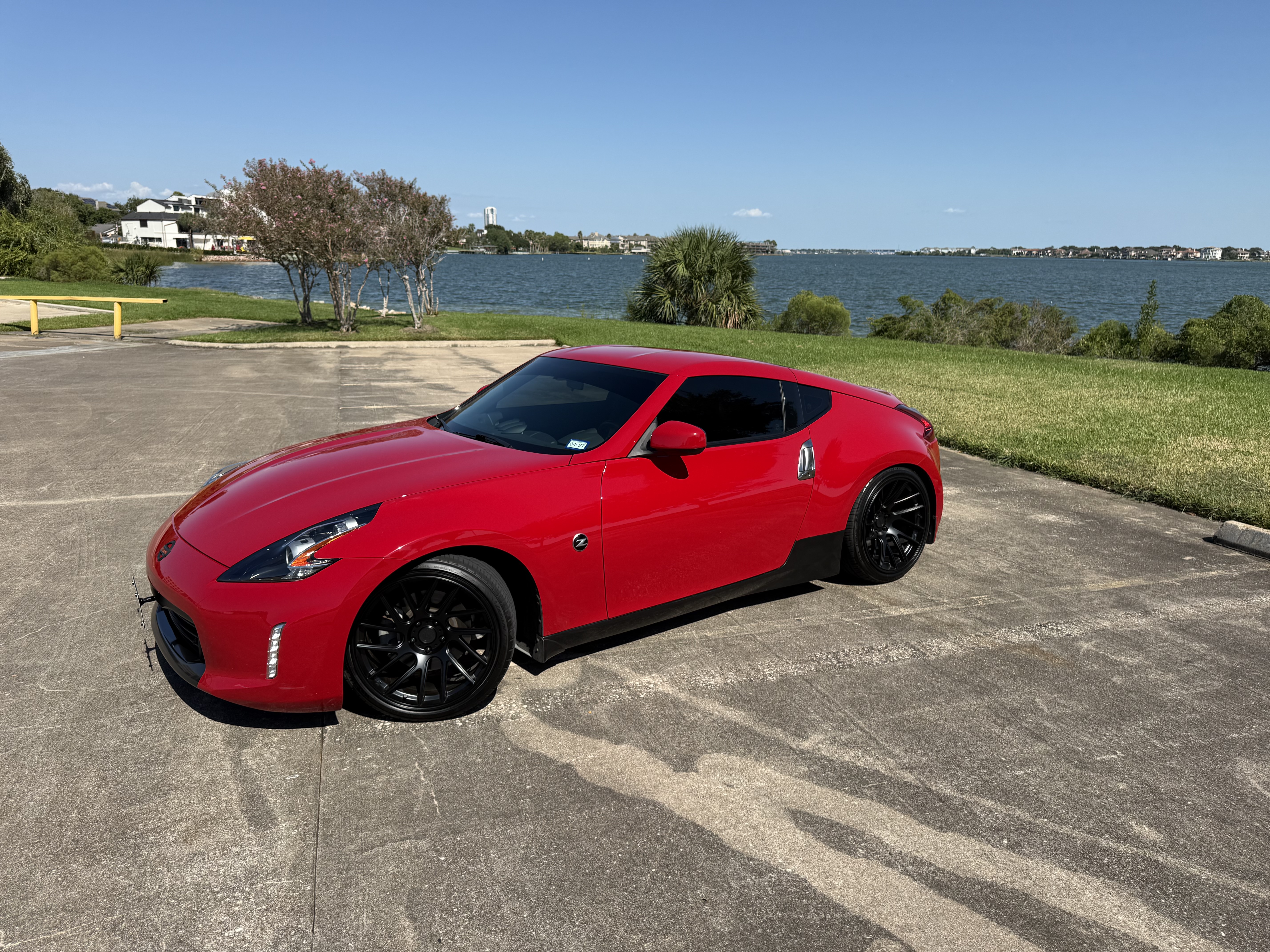 Used 2018 Nissan 370Z Coupe RWD image 20