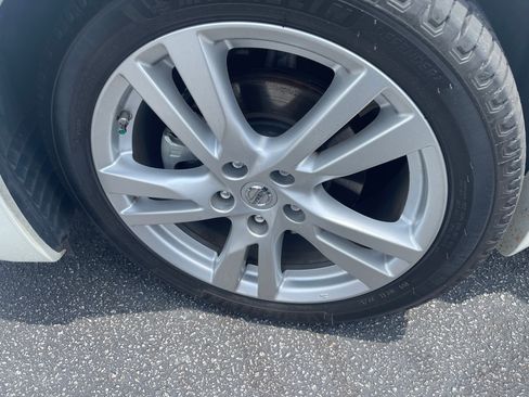 Used 2016 Nissan Altima 3.5 SL w/ 3.5 Technology Package FWD image 22