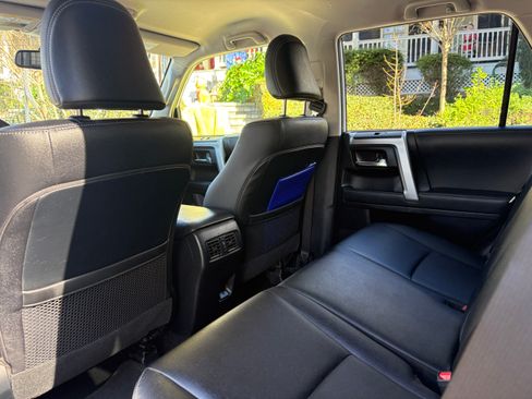 Used 2022 Toyota 4Runner TRD Sport w/ Technology Package image 15