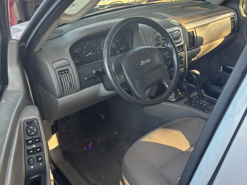 Used 2004 Jeep Grand Cherokee Laredo w/ Convenience Group image 5