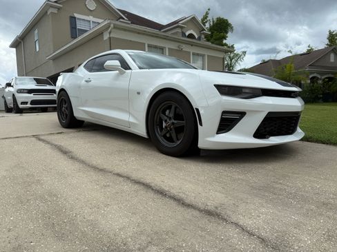 Used 2016 Chevrolet Camaro SS RWD image 2