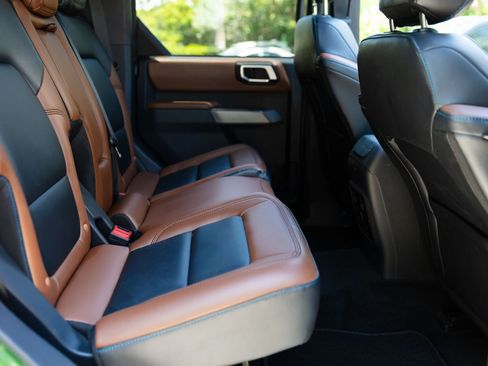 Used 2023 Ford Bronco Outer Banks image 18