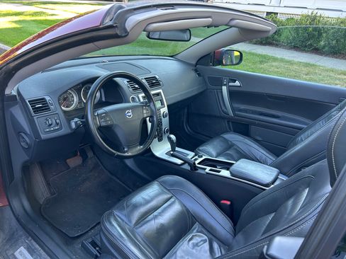 Used 2011 Volvo C70 T5 FWD image 13