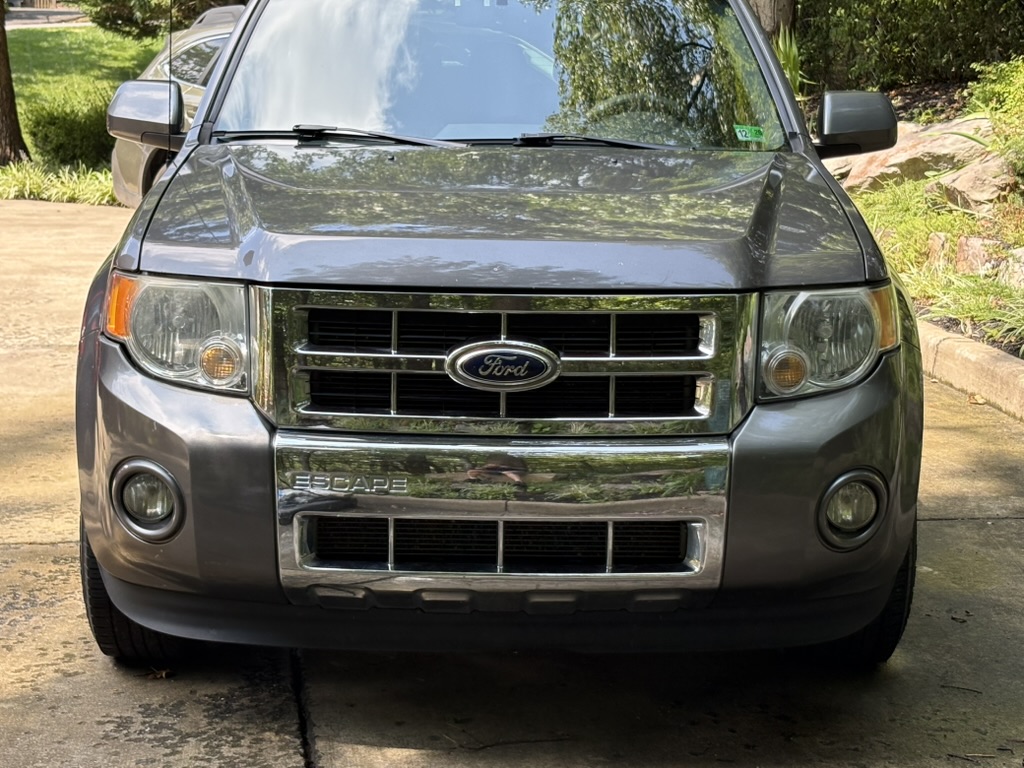 Used 2012 Ford Escape Limited FWD image 2