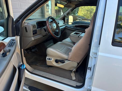 Used 2002 Ford F250 Long Bed image 5