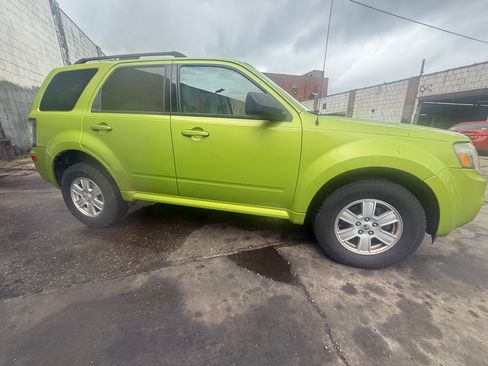 Used 2011 Mercury Mariner 2WD w/ 101A Rapid Spec Order Code image 20