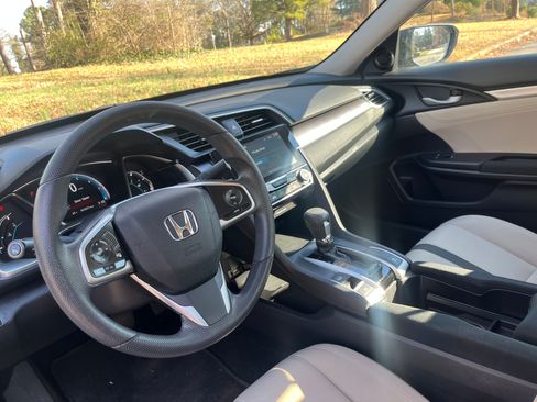Used 2016 Honda Civic EX image 5