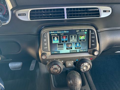 Used 2013 Chevrolet Camaro LT RWD image 25