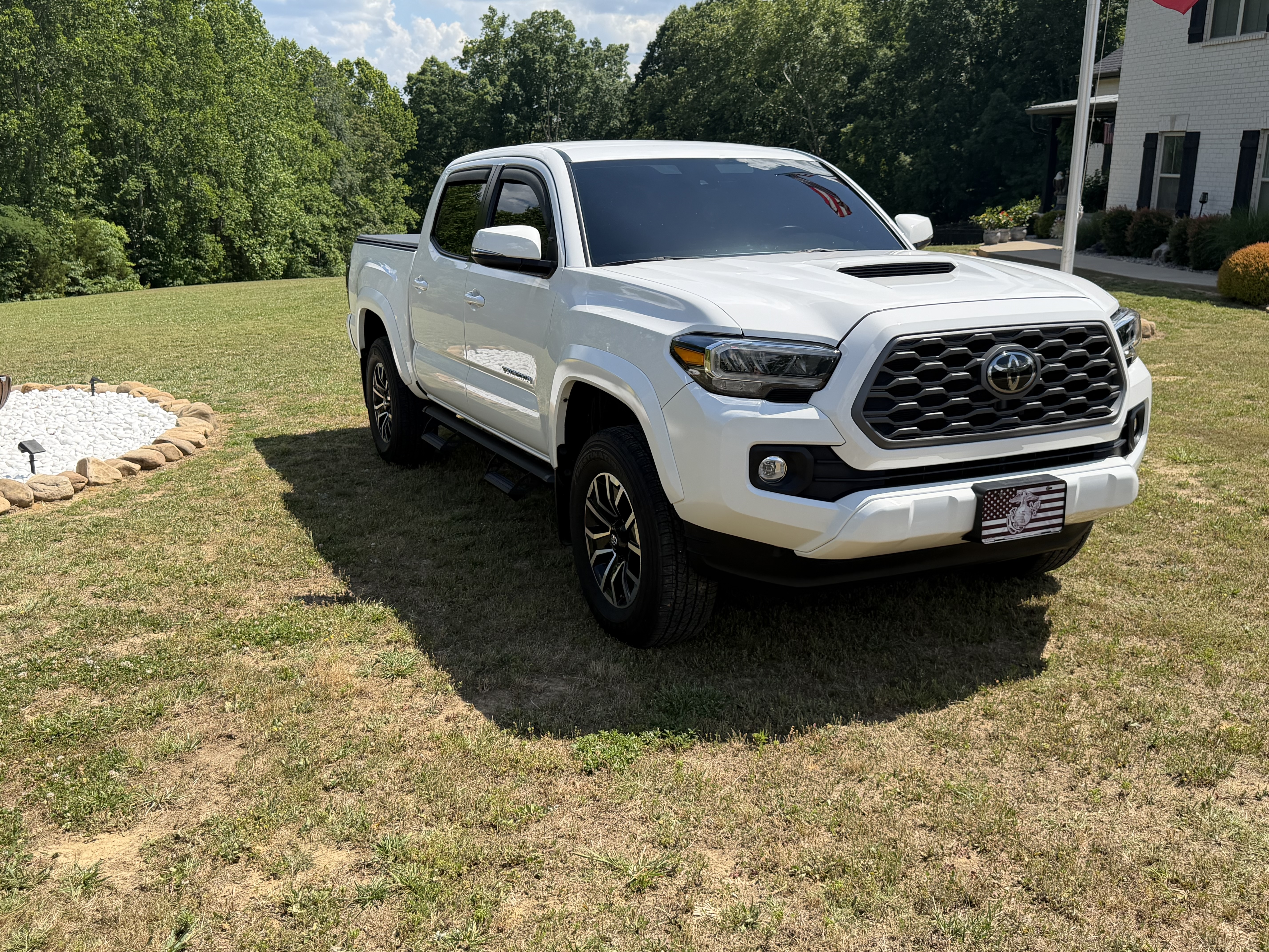 Used 2023 Toyota Tacoma TRD Sport AWD/4WD image 5