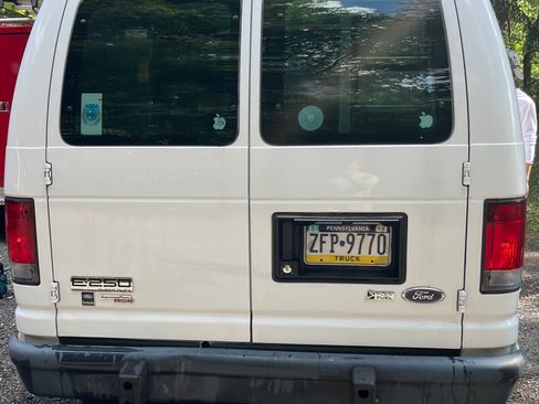 Used 2013 Ford E-250 and Econoline 250 w/ PWR Group RWD image 15