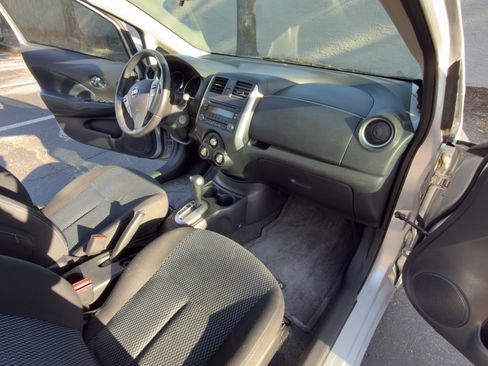Used 2014 Nissan Versa Note SV FWD image 11