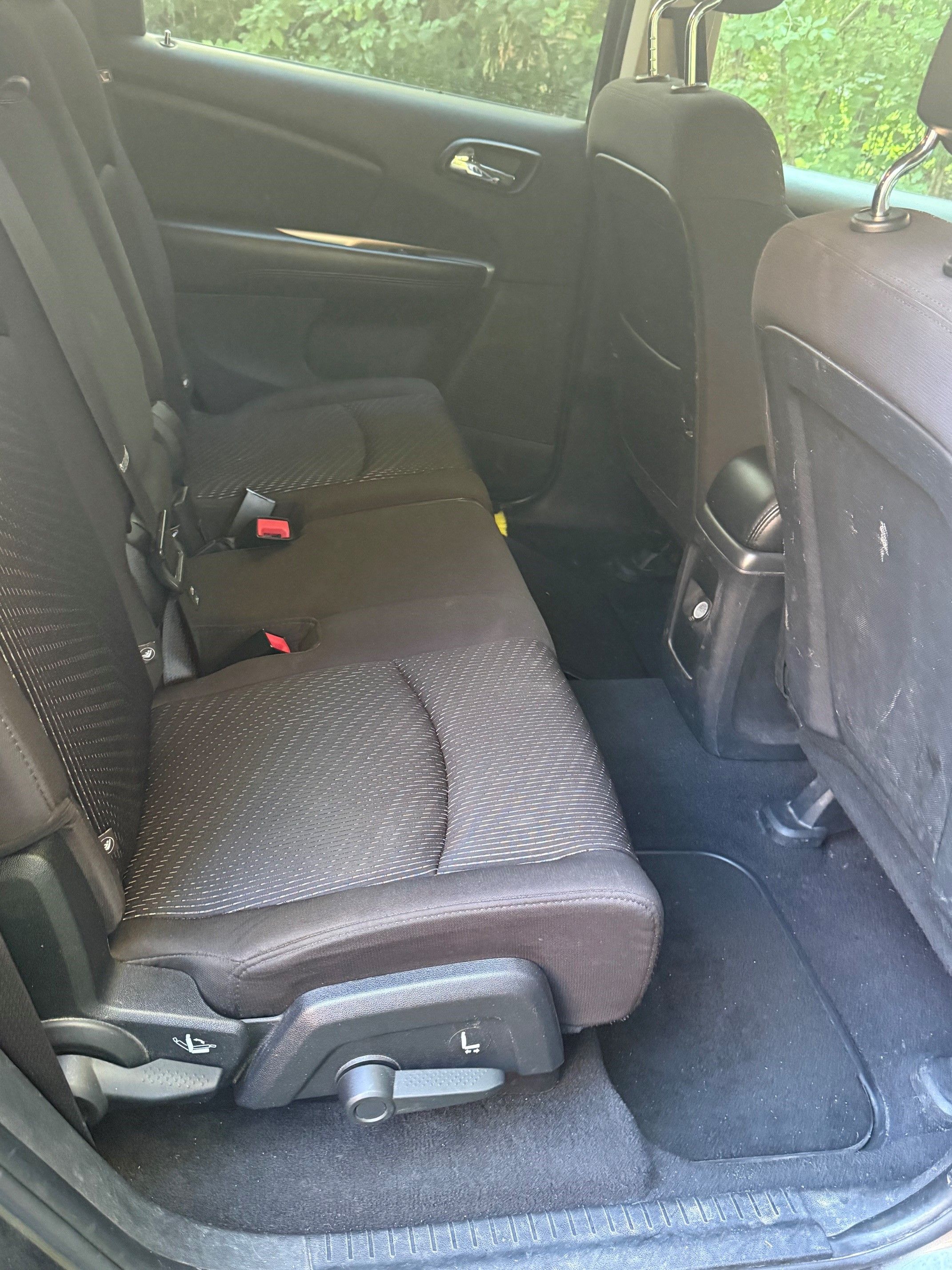 Used 2015 Dodge Journey SXT w/ Flexible Seating Group AWD/4WD image 4