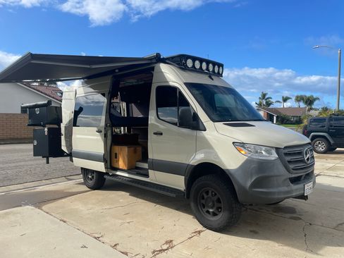 Used 2019 Mercedes-Benz Sprinter 4x4 144 image 32