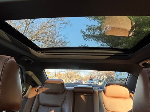 Used 2013 Chrysler 300 C w/ Beats Audio Group image 23