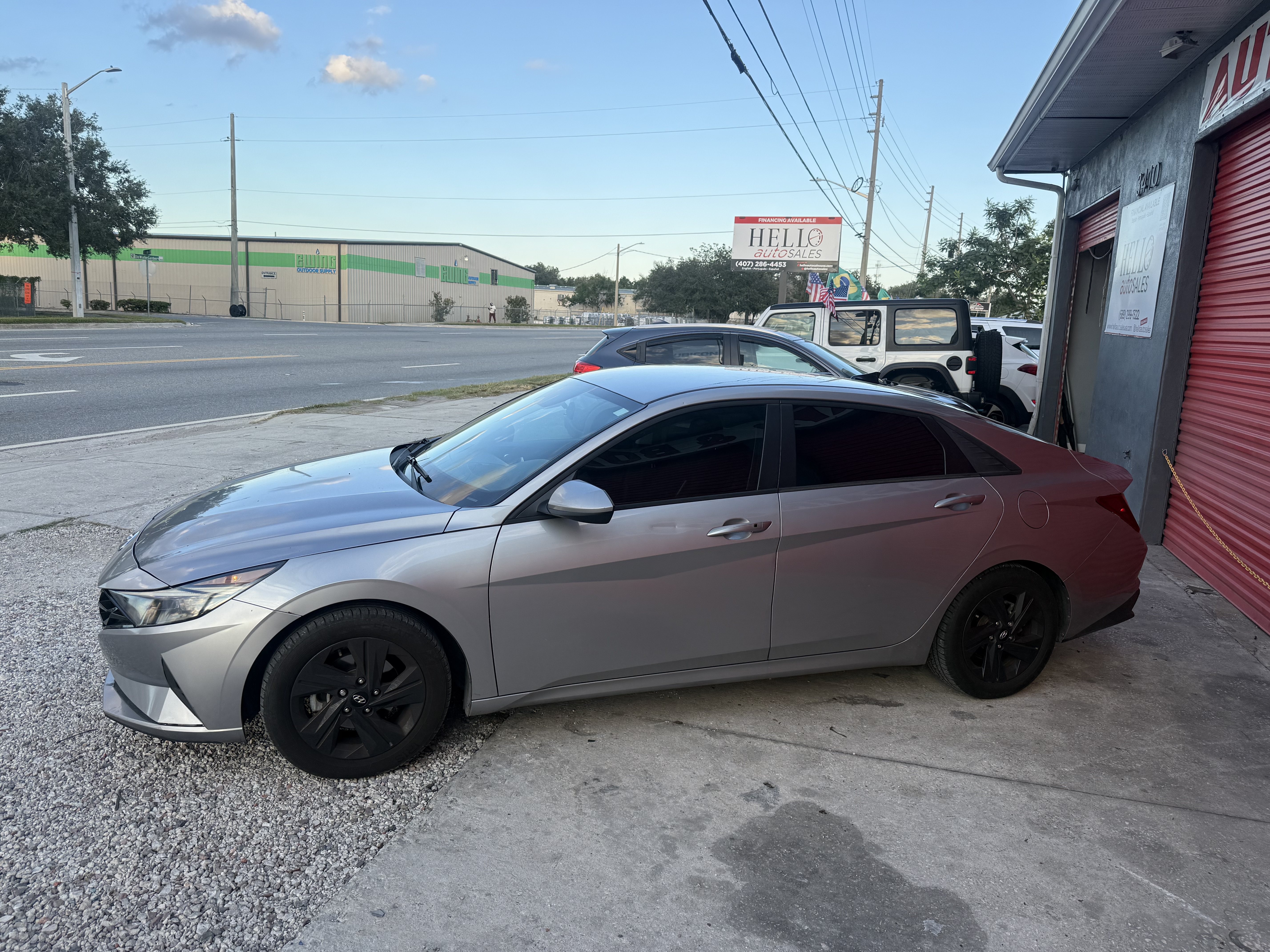 Used 2021 Hyundai Elantra SEL FWD image 2