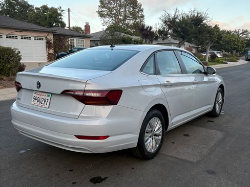 Used 2019 Volkswagen Jetta S w/ Driver Assistance Package FWD image 11