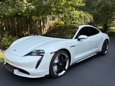 Used 2020 Porsche Taycan AWD/4WD image 1