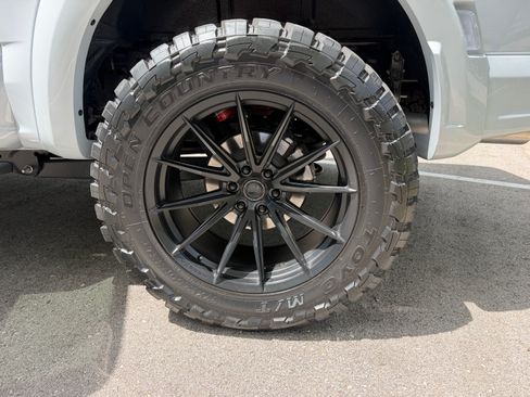Used 2025 Ford F150 Raptor w/ Equipment Group 803A Raptor R AWD/4WD image 9