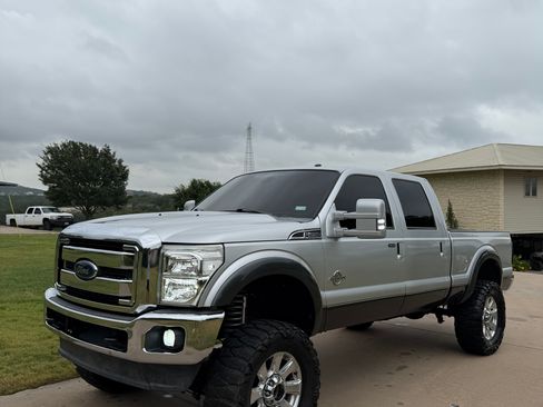 Used 2015 Ford F250 Lariat w/ Lariat Ultimate Package AWD/4WD image 1