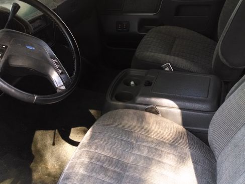 Used 2004 Chevrolet Silverado 2500 LS w/ Heavy-Duty Power Package image 18