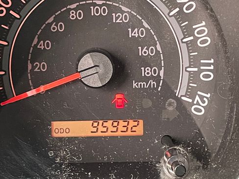 Used 2013 Toyota Tundra 2WD CrewMax w/ SR5 Pkg image 12